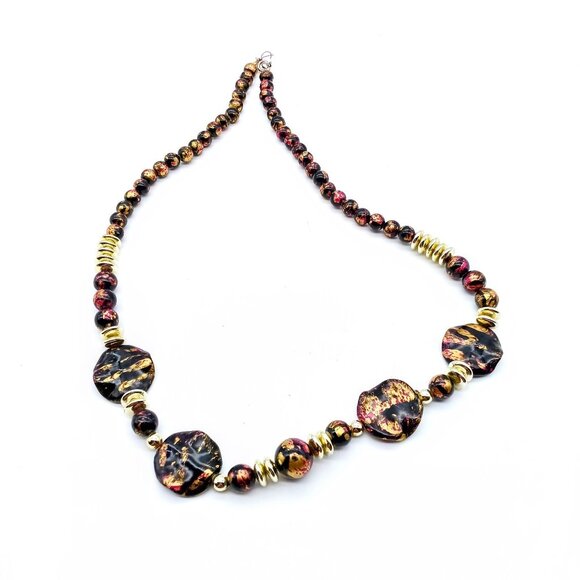 Chic Bronze and Gold Necklace, Graduated Vintage Gilded Lucite Strand - Picture 3 of 3